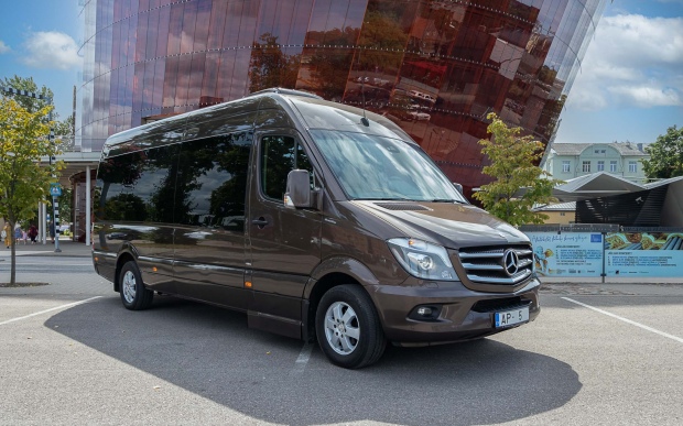 Autobusu noma MB SPRINTER LUX