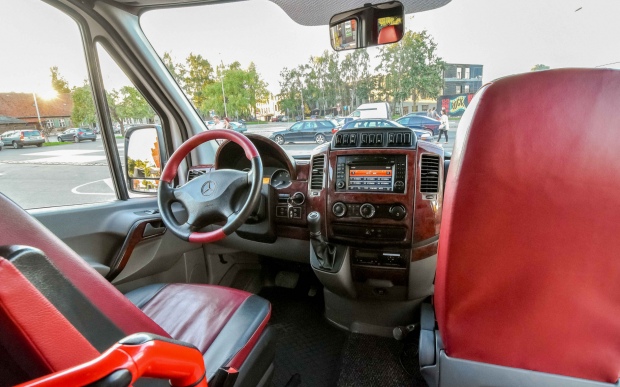 Autobusu noma MB SPRINTER