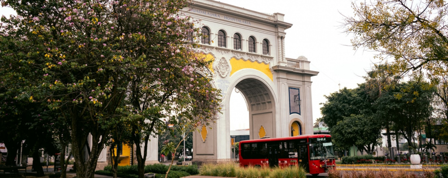 Autobusu noma tūrisma aģentūrā